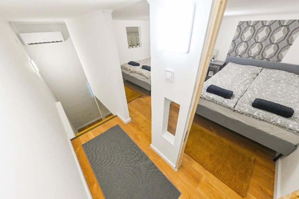 2 Bedroom Flat In Damjanich Str., Hirsch บูดาเปสต์ ภายนอก รูปภาพ