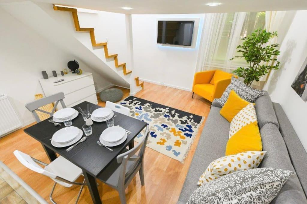 2 Bedroom Flat In Damjanich Str., Hirsch บูดาเปสต์ ภายนอก รูปภาพ