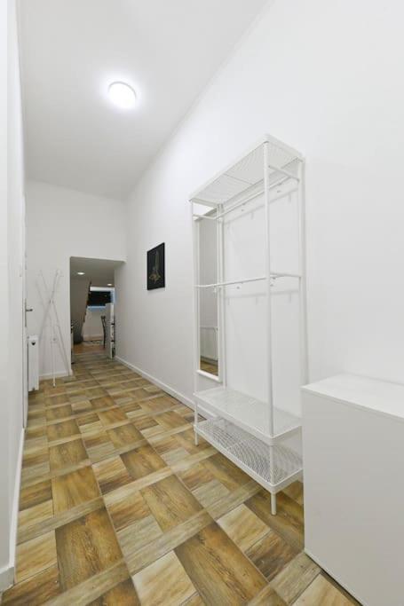 2 Bedroom Flat In Damjanich Str., Hirsch บูดาเปสต์ ภายนอก รูปภาพ